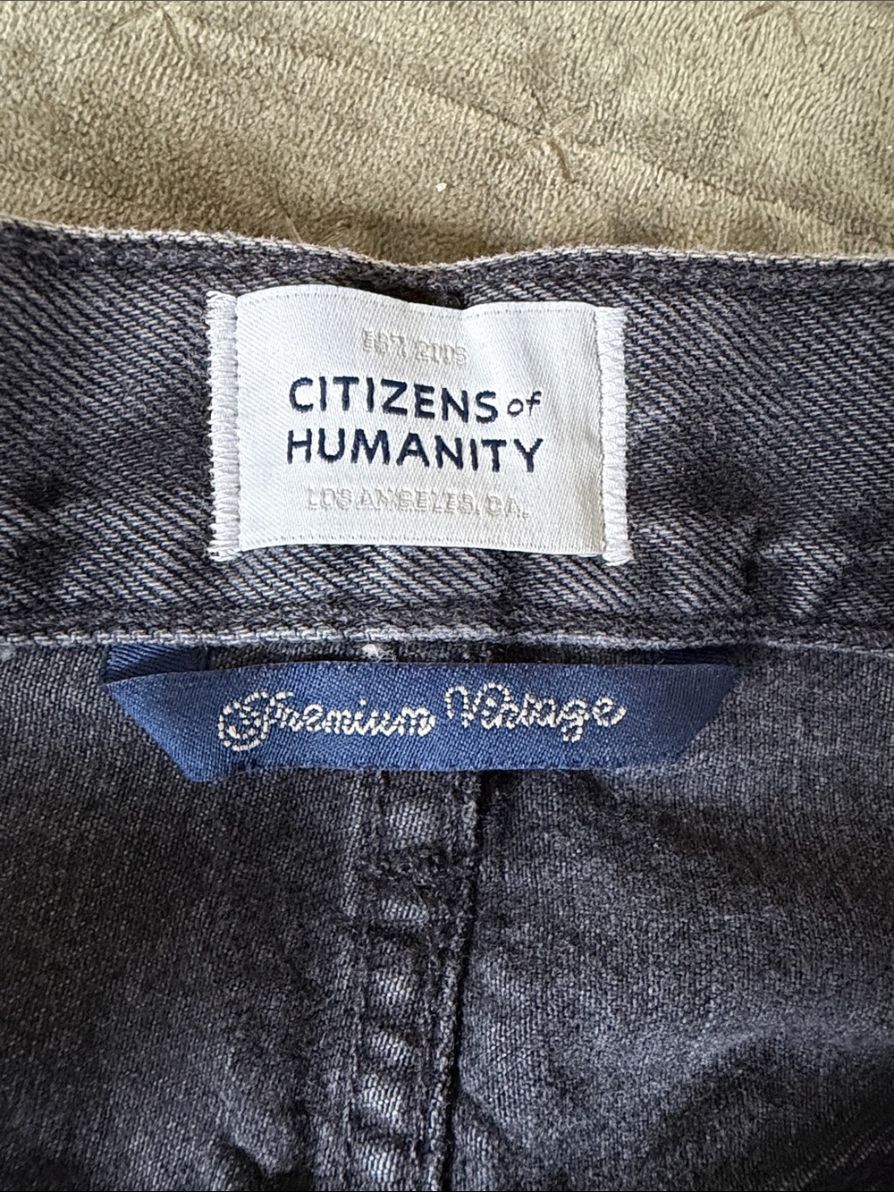 Citizens of Humanity Ayla Jean Shorts Vintage Black size 27 long 9" inseam jorts - Picture 12 of 16